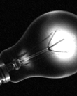 Glühbirne im schwarz-weiß Modus